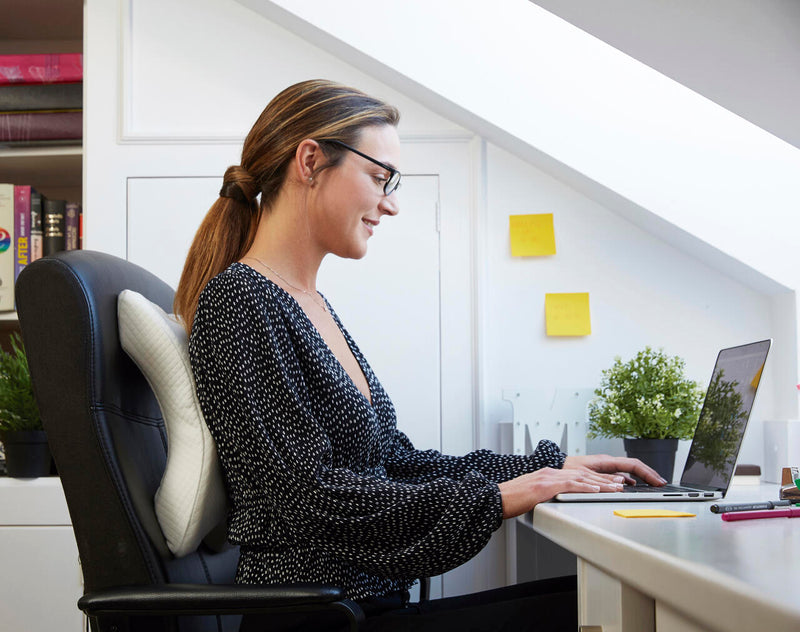 Almofada  projetada para oferecer suporte total durante a noite